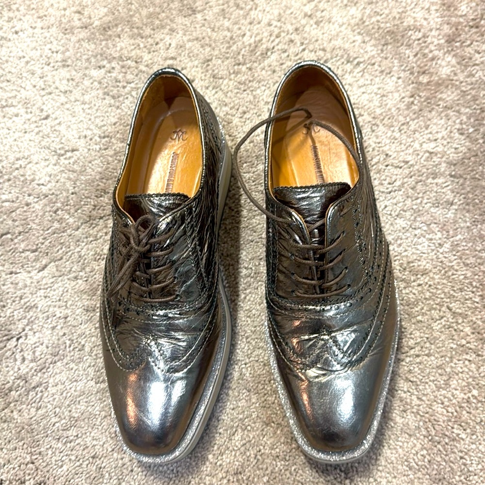 Johnston and Murphy women’s size 7 shoes